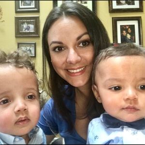 Meet your Posher, Elizabeth